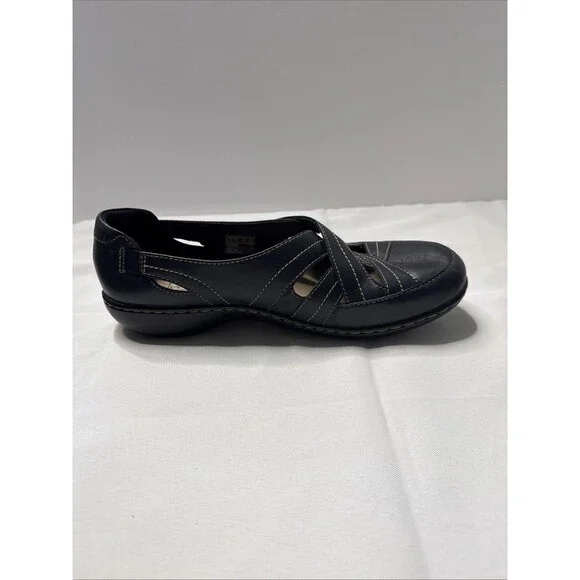 Clarks Women's Ashland Spin Q Flat Black Leather Sz 8.5 Medium Gently Used 2025 - Picture 7 of 10